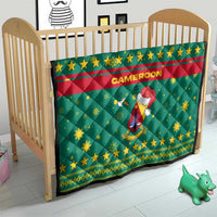 Cameroon Christmas Quilt with Green Red Pattern Coat of Arms Santa Hat and Stars Motif - Wonder Print Shop