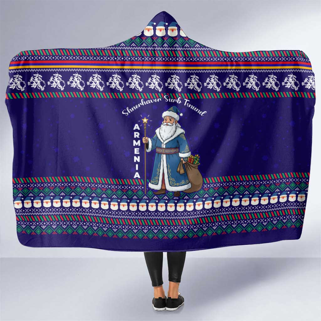 Armenia Christmas Hooded Blanket with Santa Claus Shnorhavor Surb Tsnund and Gift Bag Pattern - Wonder Print Shop