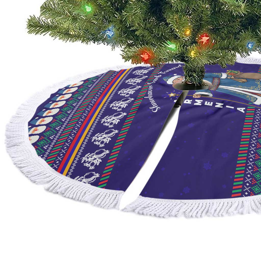 Armenia Christmas Tree Skirt with Santa Claus Shnorhavor Surb Tsnund and Gift Bag Pattern - Wonder Print Shop