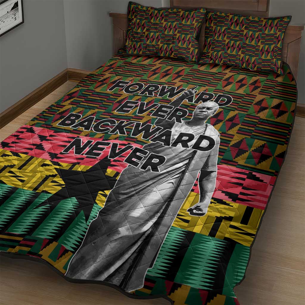 Kwame Nkrumah Quilt Bed Set with Coat of Arms – Grunge Style Design