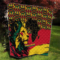 Ghana Lion Quilt - Map & Coat of Arms Grunge Style Design