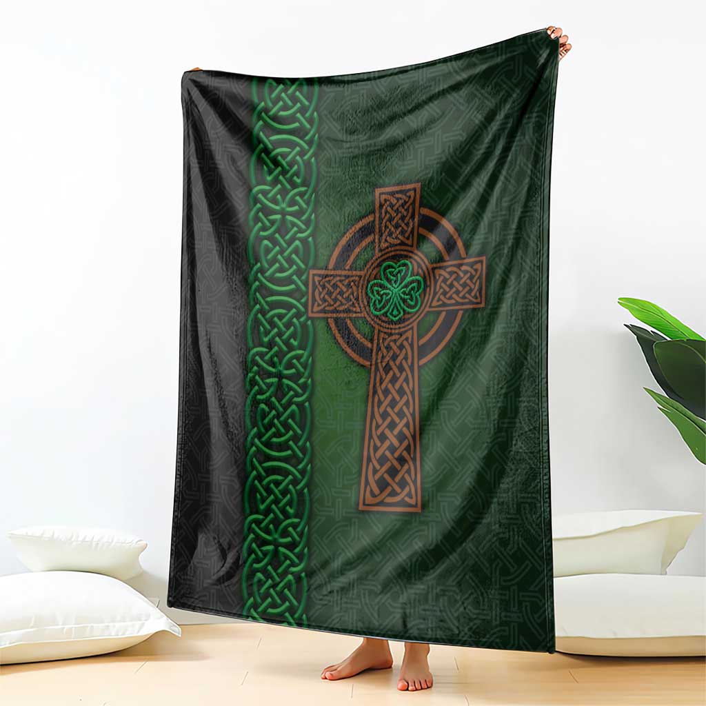 Ireland Celtic Knot and Clover Design Blanket