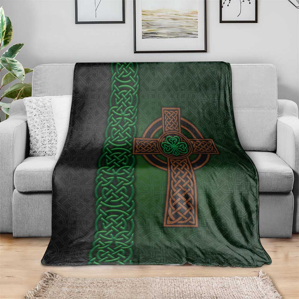 Ireland Celtic Knot and Clover Design Blanket