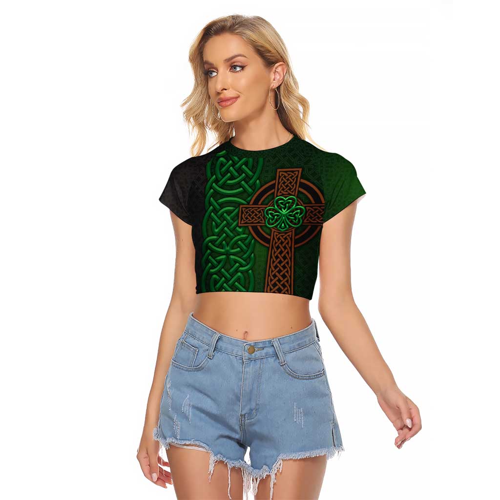 Ireland Celtic Knot and Clover Design Raglan Cropped T Shirt