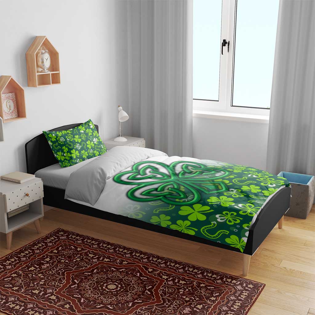 Celtic Knot and Clover Ireland - Inspired Design Bedding Set