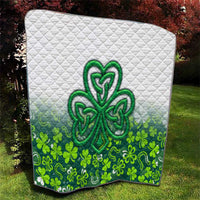 Celtic Knot and Clover Ireland - Inspired Design Quilt
