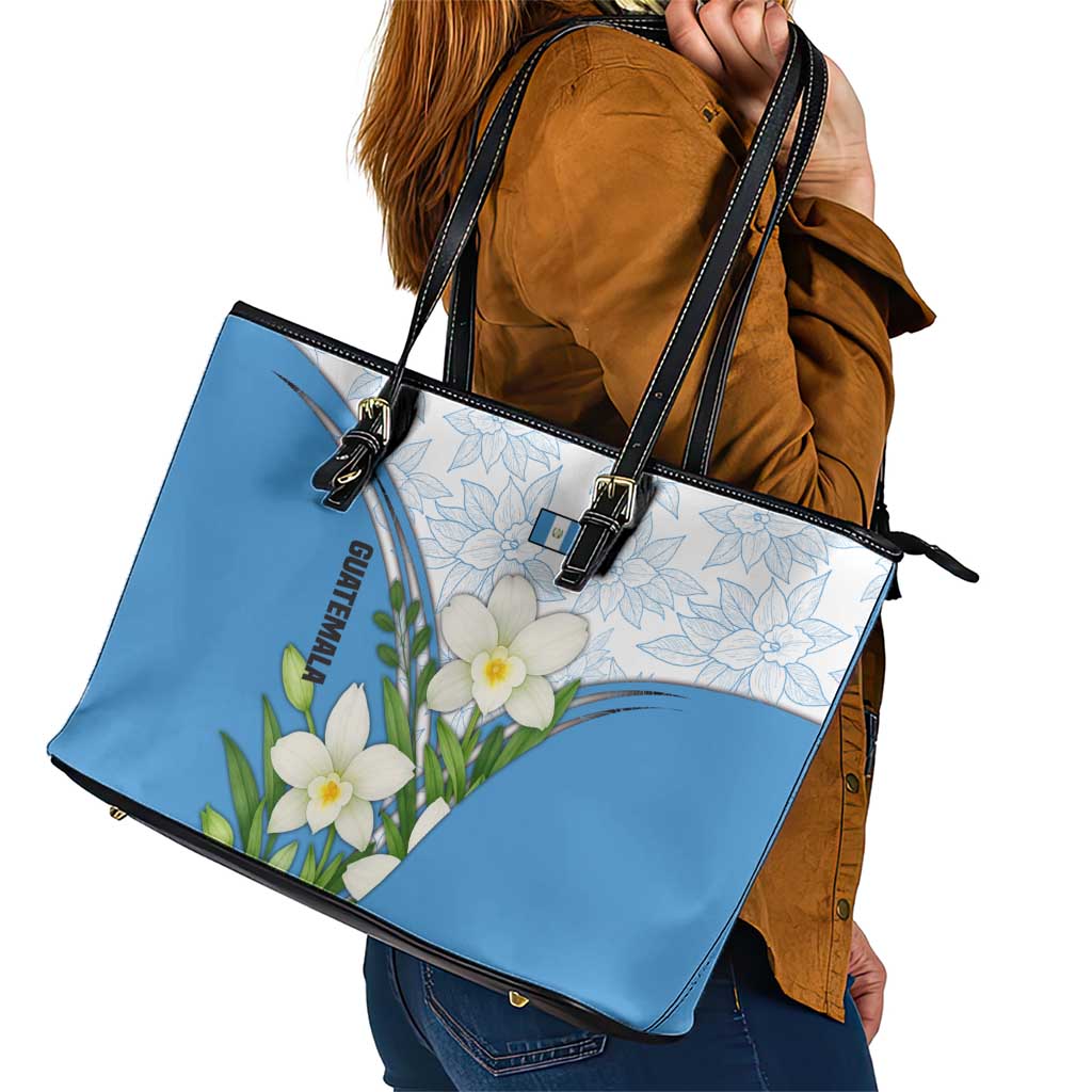 Guatemala White Monja Blanca Flower Leather Tote Bag with Blue Flag Theme and Floral Pattern Design - Wonder Print Shop
