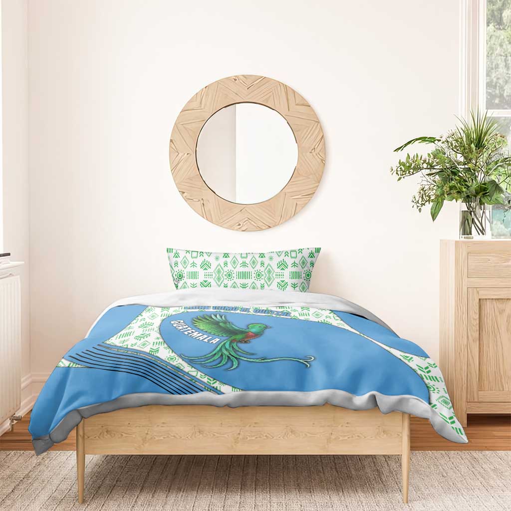Guatemala Quetzal Bird Bedding Set with Tribal Motif and Libre Como El Quetzal Design - Wonder Print Shop