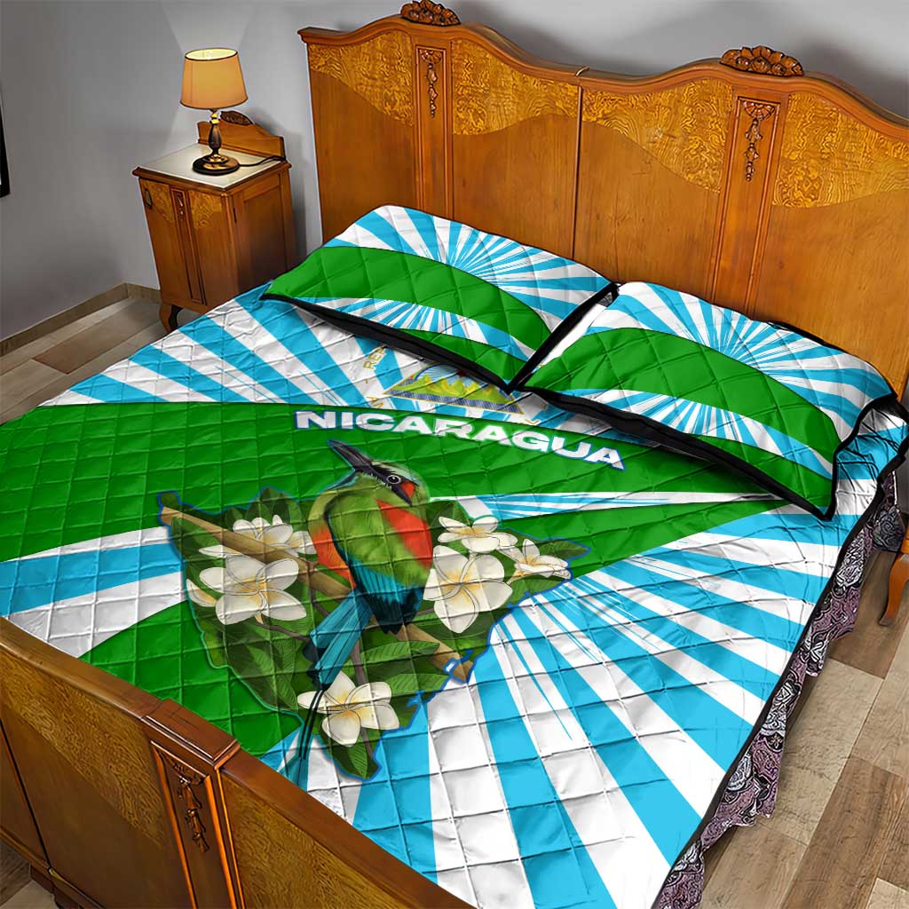 Nicaragua National Bird Quilt Bed Set with White Flor de Sacuanjoche and Blue Stripe Design - Wonder Print Shop