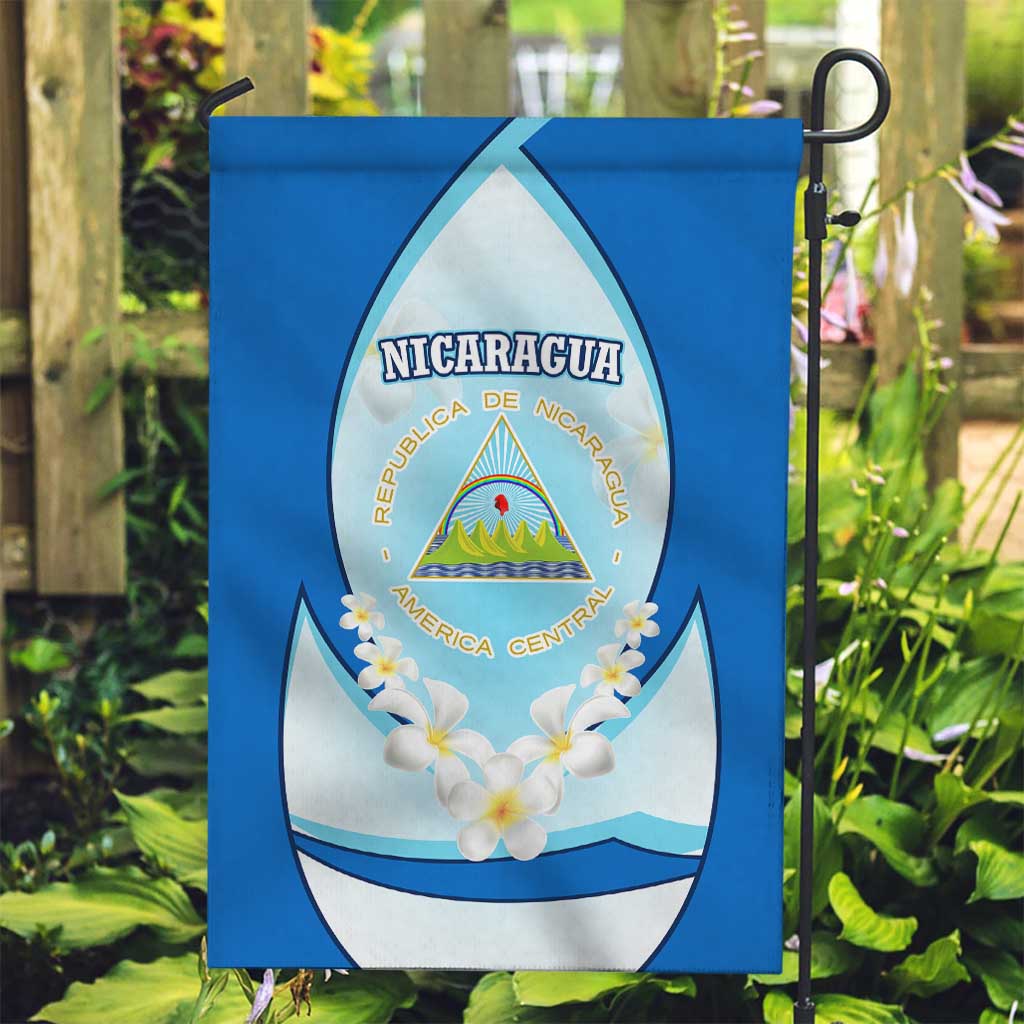 Nicaragua National Emblem Garden Flag with White Flor de Sacuanjoche and Blue Gradient Design - Wonder Print Shop