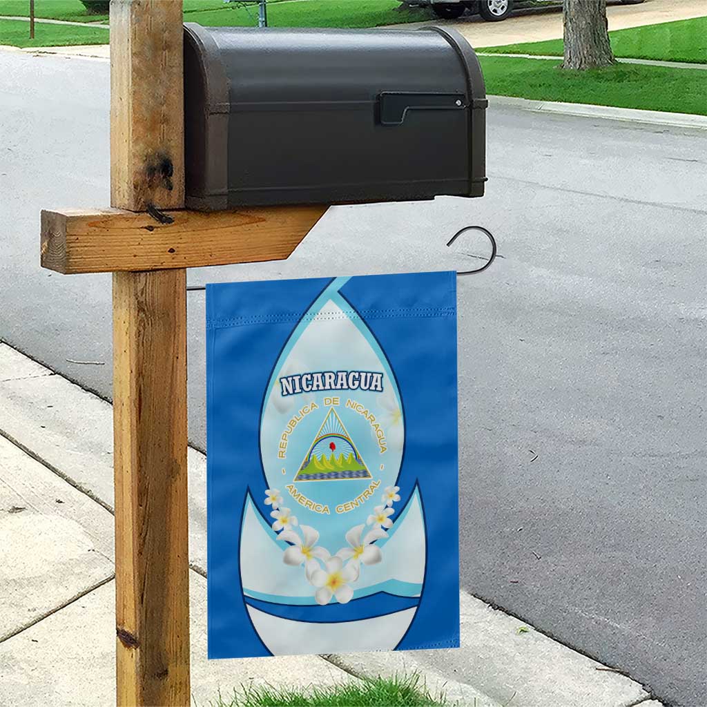 Nicaragua National Emblem Garden Flag with White Flor de Sacuanjoche and Blue Gradient Design - Wonder Print Shop