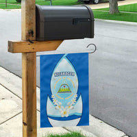 Nicaragua National Emblem Garden Flag with White Flor de Sacuanjoche and Blue Gradient Design - Wonder Print Shop