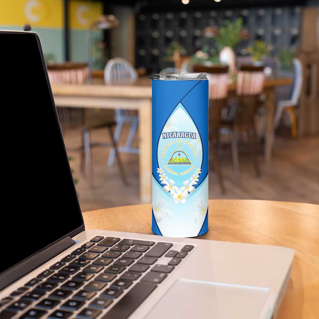 Nicaragua National Emblem Skinny Tumbler with White Flor de Sacuanjoche and Blue Gradient Design - Wonder Print Shop
