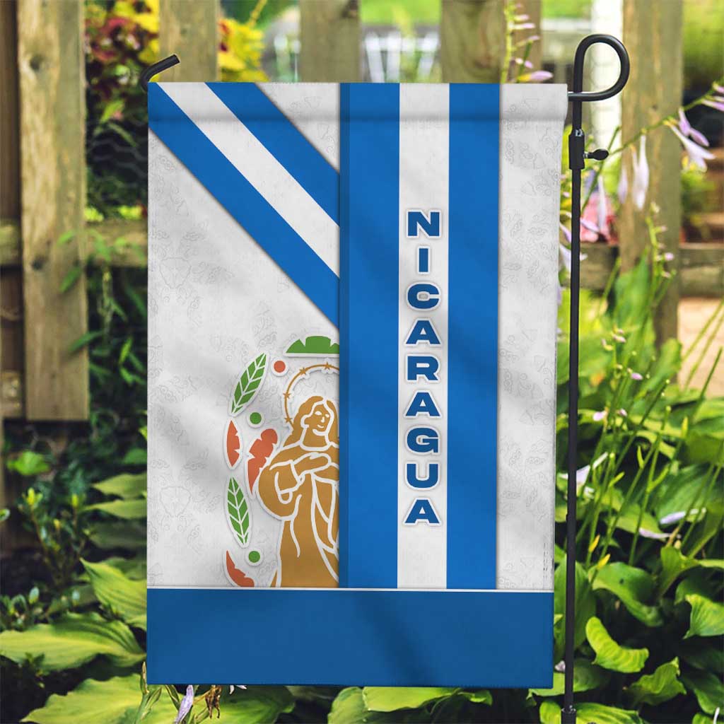 Nicaragua Cultural Art Garden Flag with Blue White Stripes and Indigenous Motif Design - Wonder Print Shop