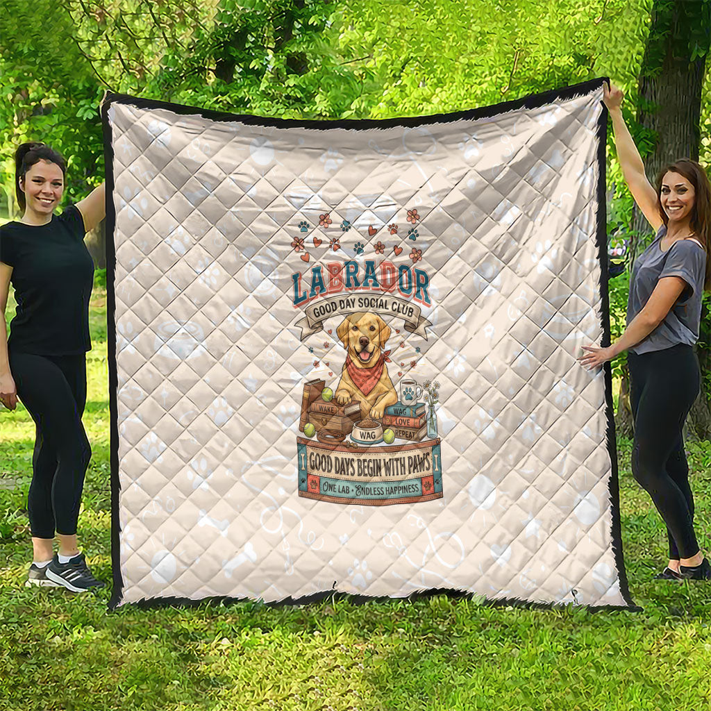 Labrador Good Days Start With A Lab Quilt Retro Cute Yellow Lab Paws And Tennis Balls