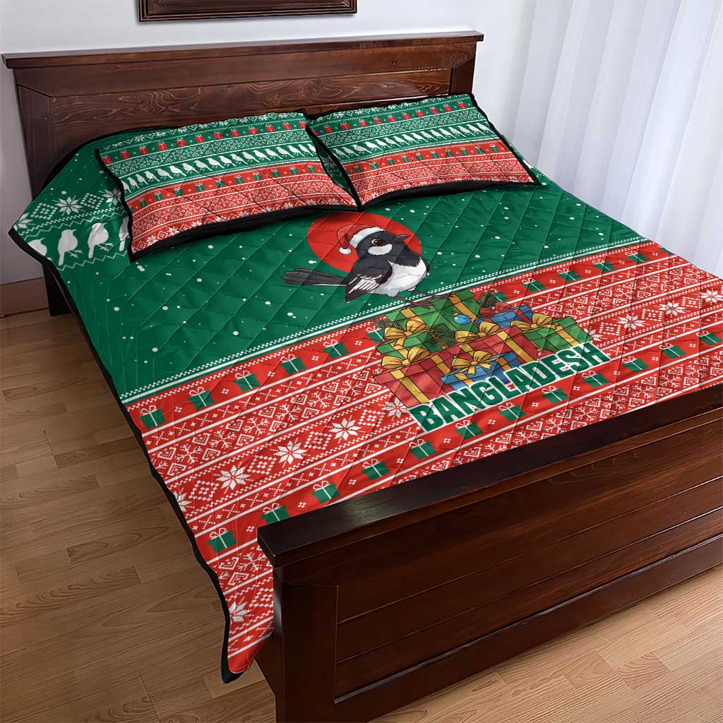 Bangladesh Christmas Quilt Bed Set with Black-Capped Bird Gift Stack and Green Red Snowflake Pattern - Wonder Print Shop