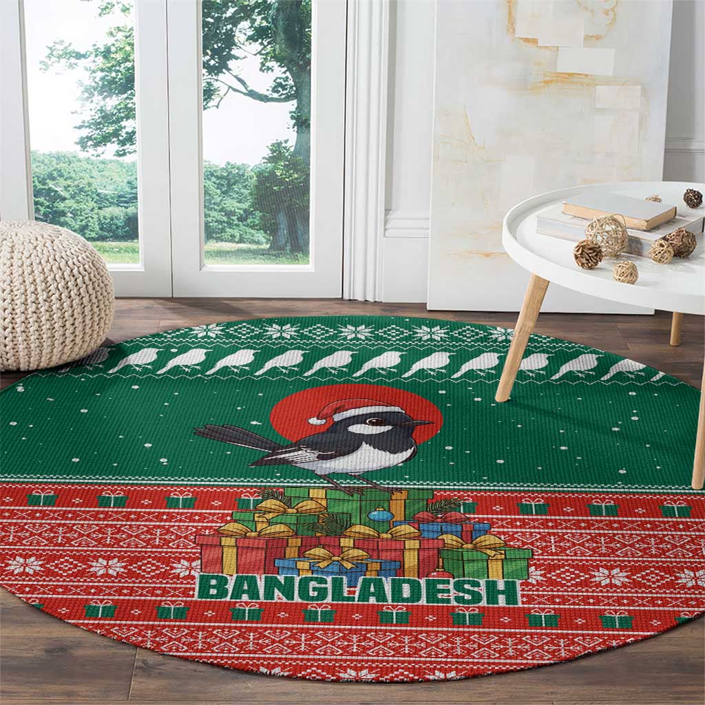 Bangladesh Christmas Round Carpet with Black-Capped Bird Gift Stack and Green Red Snowflake Pattern - Wonder Print Shop