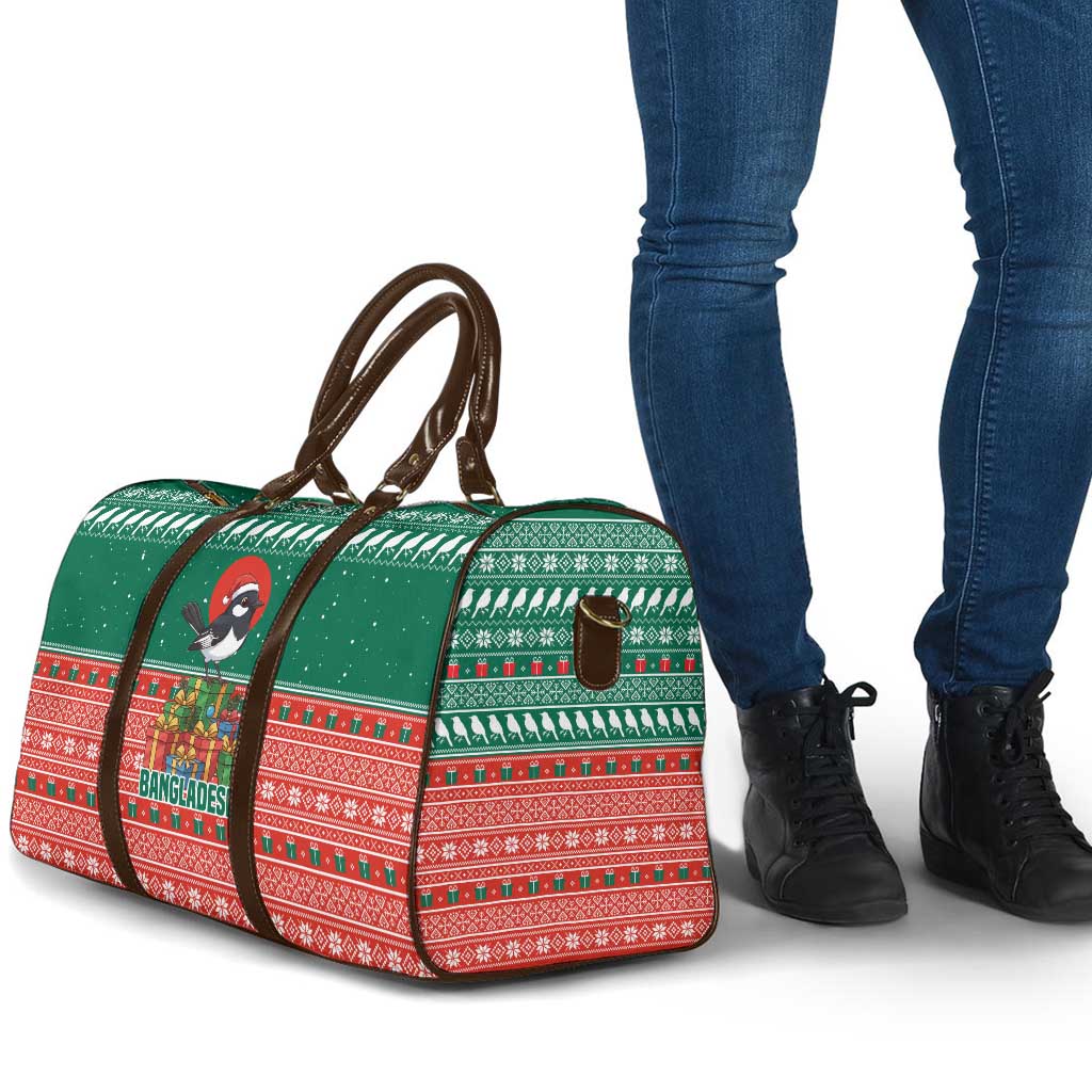 Bangladesh Christmas Travel Bag with Black-Capped Bird Gift Stack and Green Red Snowflake Pattern - Wonder Print Shop