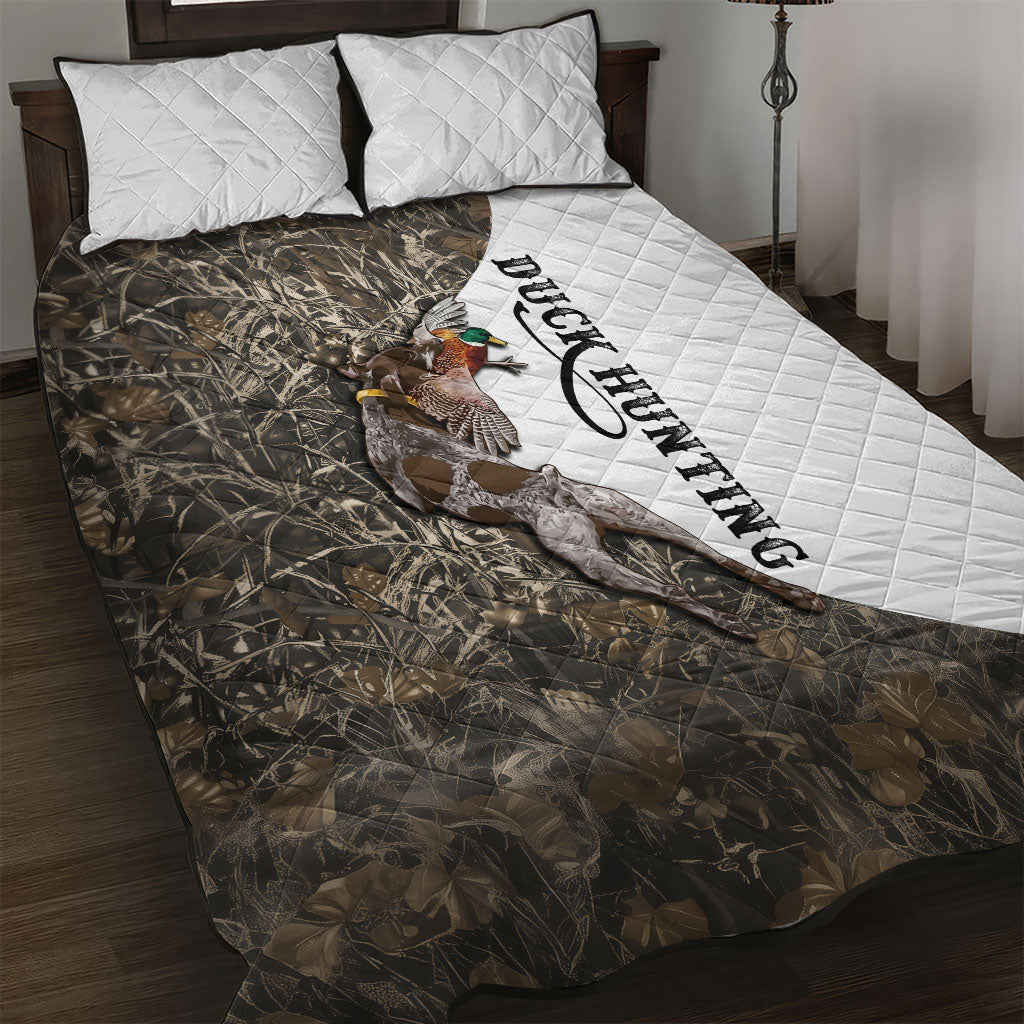 Duck Hunting Retriever Quilt Bed Set Mallard Shotgun Hunt with Camouflage Marsh Dog Artwork