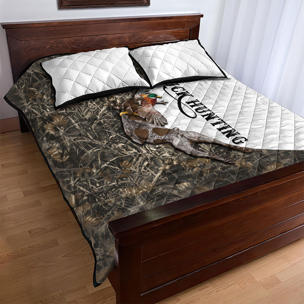 Duck Hunting Retriever Quilt Bed Set Mallard Shotgun Hunt with Camouflage Marsh Dog Artwork