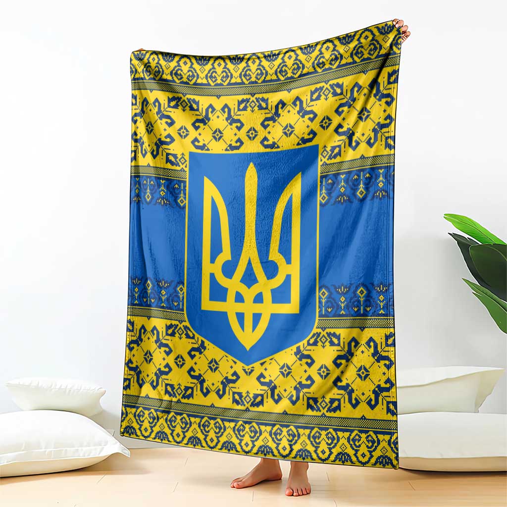 Ukraine Heritage Pride – Vyshyvanka Pattern Blanket with National Symbol in Blue & Yellow