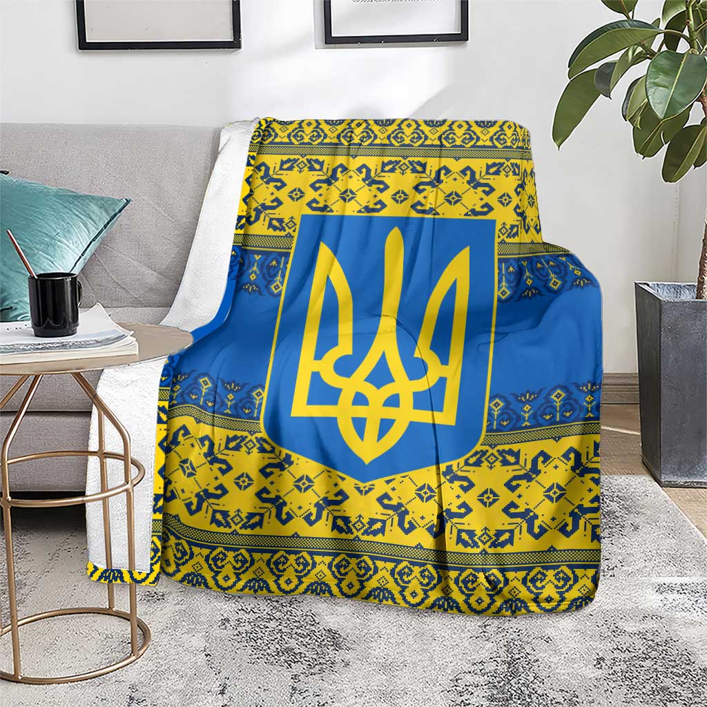 Ukraine Heritage Pride – Vyshyvanka Pattern Blanket with National Symbol in Blue & Yellow