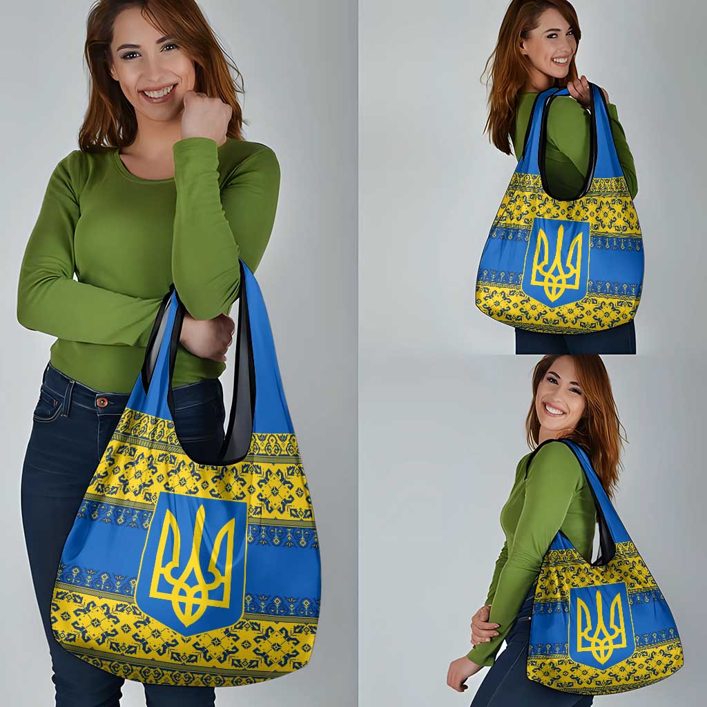 Ukraine Heritage Pride – Vyshyvanka Pattern Grocery Bag with National Symbol in Blue & Yellow