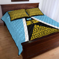 Saint Lucia Tribal Triangle Design Quilt Bed Set with Flag Colors and The Land The People The Light Quote - Wonder Print Shop