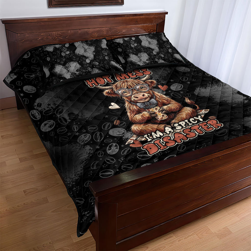 Hot Mess Highland Cow Quilt Bed Set Funny Cute Coffee Lover - Im A Spicy Disaster