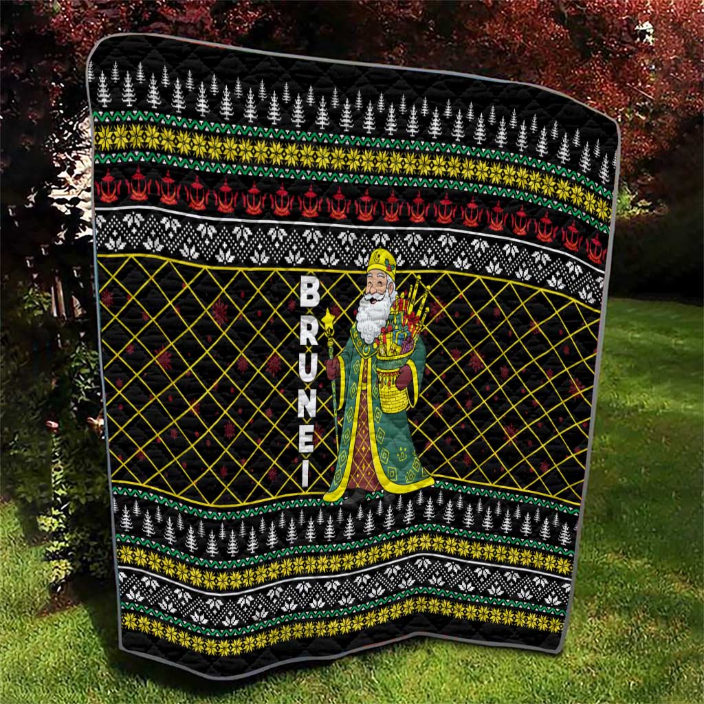 Brunei Christmas Quilt with Traditional Santa Gift Basket and Black Yellow Red Holiday Pattern - Wonder Print Shop