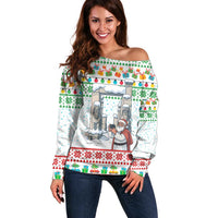 Iran Christmas Off Shoulder Sweater with Santa Taking Photos Ancient Columns and Snowflake Gift Pattern - Wonder Print Shop