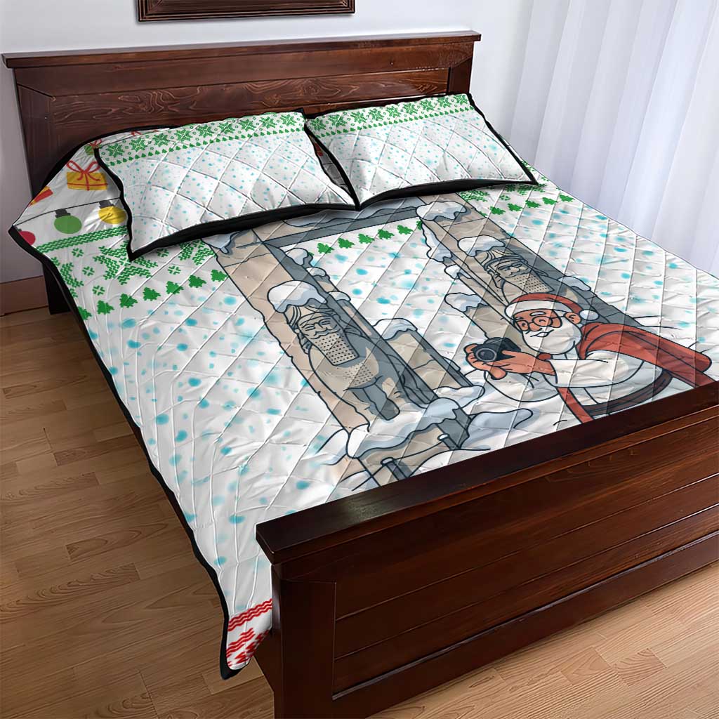 Iran Christmas Quilt Bed Set with Santa Taking Photos Ancient Columns and Snowflake Gift Pattern - Wonder Print Shop