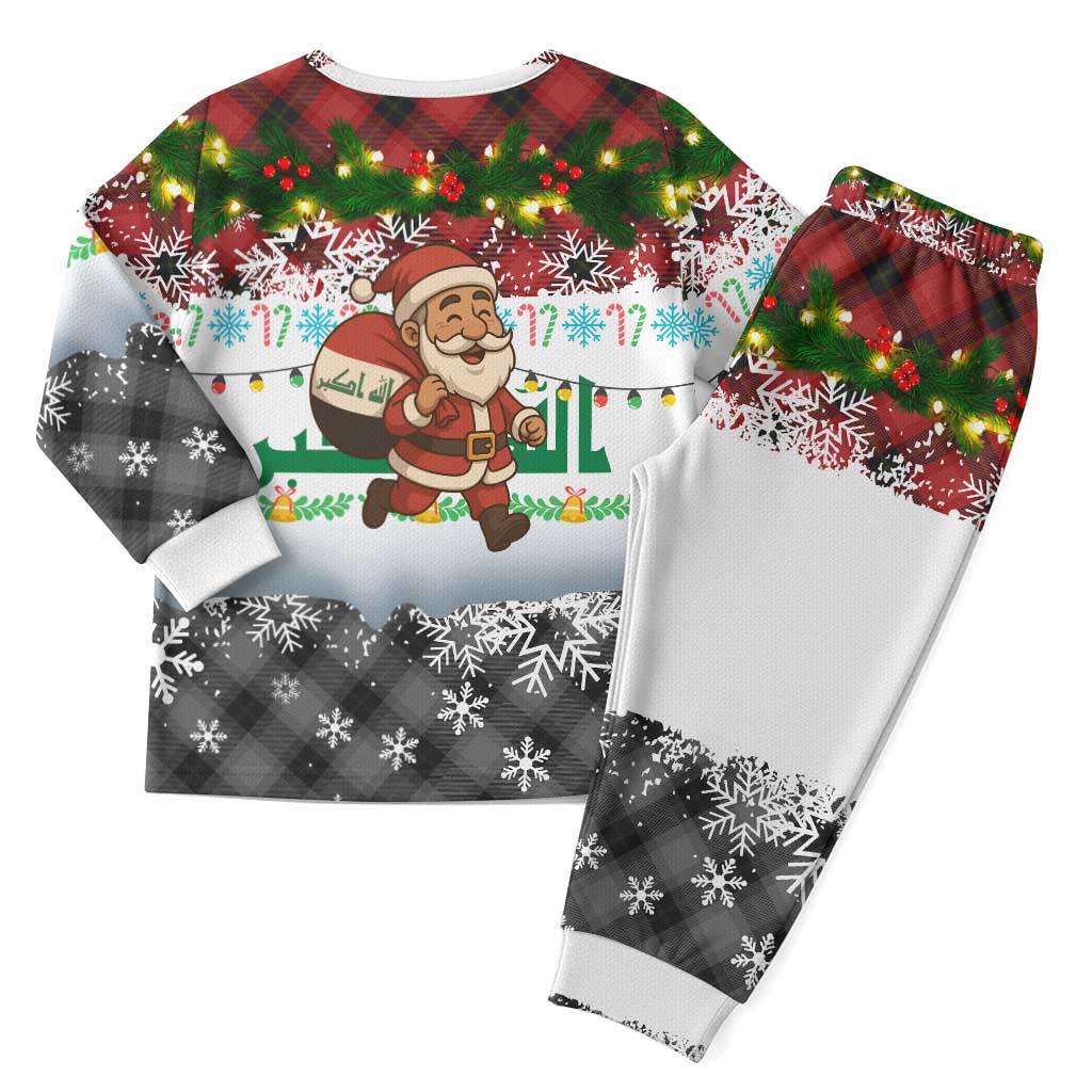 Iraq Christmas Pajama Set with Santa Carrying Gift Bag Flag Garland and Snowflake Plaid Pattern - Wonder Print Shop