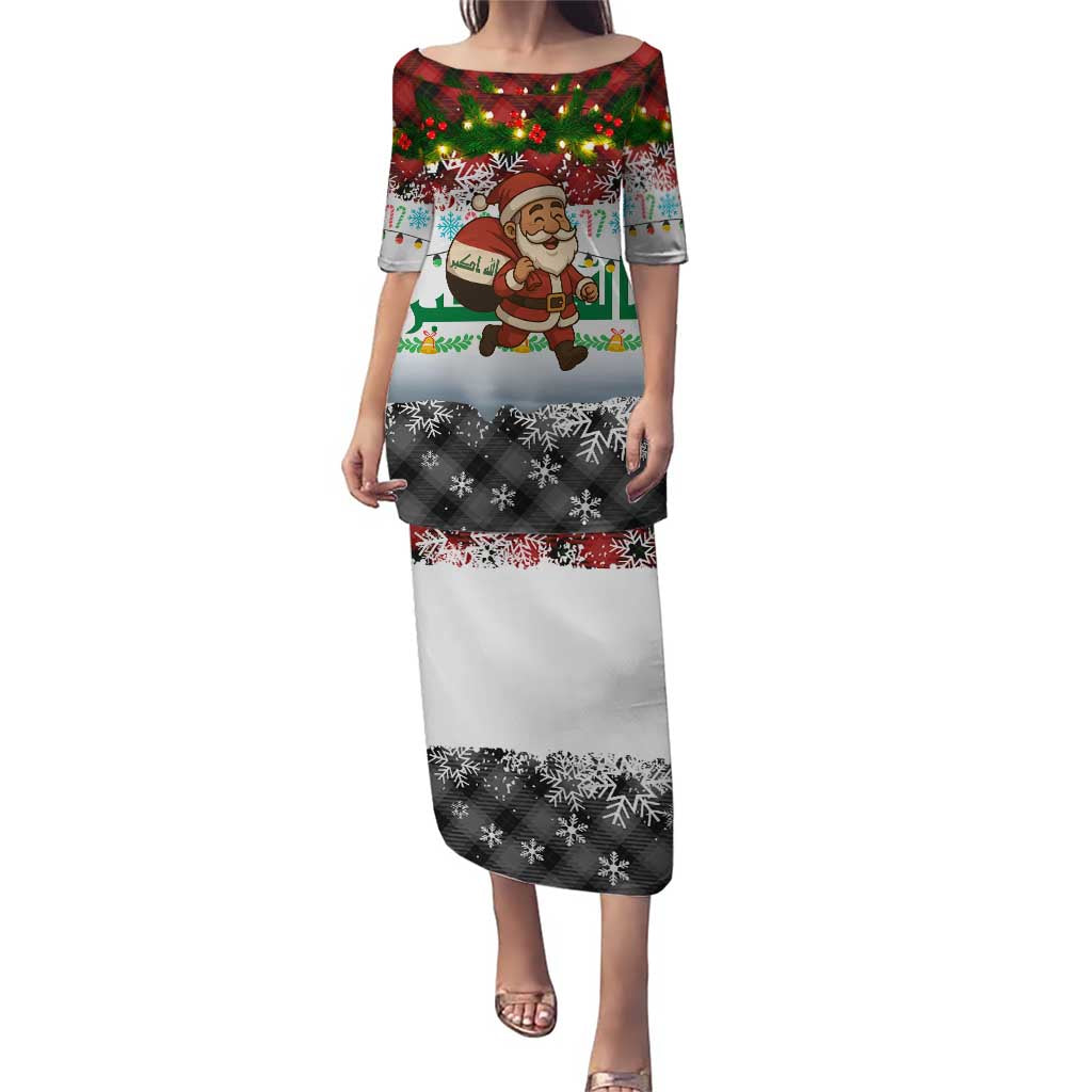 Iraq Christmas Puletasi with Santa Carrying Gift Bag Flag Garland and Snowflake Plaid Pattern - Wonder Print Shop