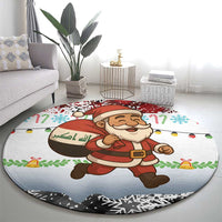 Iraq Christmas Round Carpet with Santa Carrying Gift Bag Flag Garland and Snowflake Plaid Pattern - Wonder Print Shop