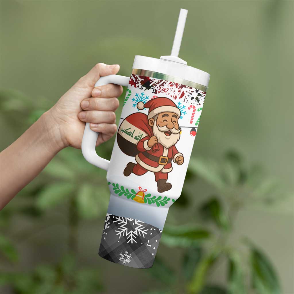 Iraq Christmas Tumbler With Handle with Santa Carrying Gift Bag Flag Garland and Snowflake Plaid Pattern - Wonder Print Shop