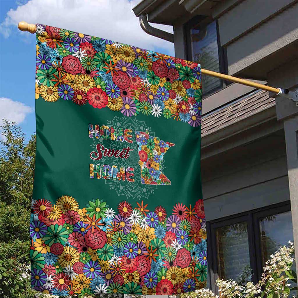 Home Sweet Home Minnesota Flower Xmas Christmas Garden Flag Xmas Holiday Patterns - Wonder Print Shop