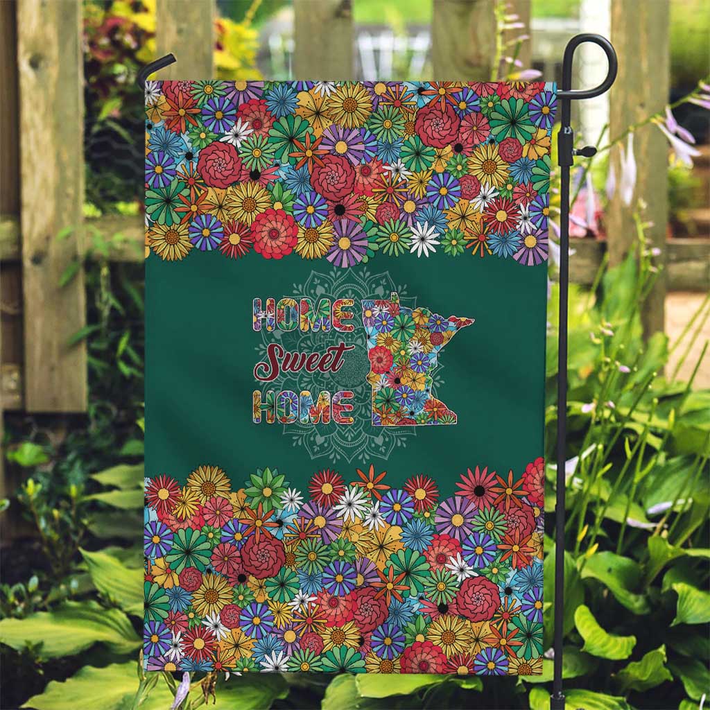 Home Sweet Home Minnesota Flower Xmas Christmas Garden Flag Xmas Holiday Patterns - Wonder Print Shop