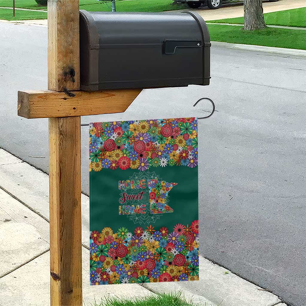 Home Sweet Home Minnesota Flower Xmas Christmas Garden Flag Xmas Holiday Patterns - Wonder Print Shop