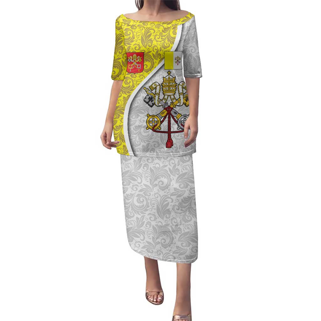 Vatican City Family Matching Puletasi and Hawaiian Shirt Papal Keys & Tiara Emblem with Gold Baroque Pattern