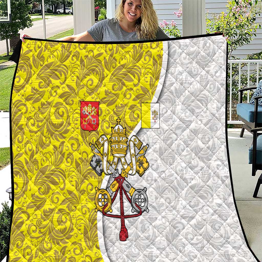 Vatican City Quilt Papal Keys & Tiara Emblem with Gold Baroque Pattern