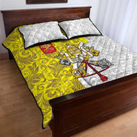 Vatican City Quilt Bed Set Papal Keys & Tiara Emblem with Gold Baroque Pattern