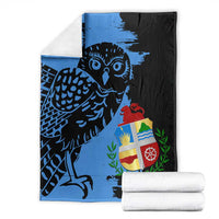 Aruba's Mascot Blanket Blended with National Flag Details – Symbolic Design