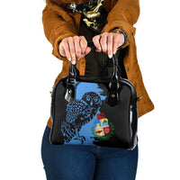 Aruba's Mascot Shoulder Handbag Blended with National Flag Details – Symbolic Design