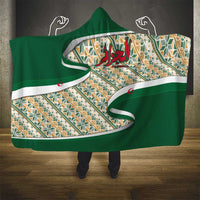 Algeria Hooded Blanket with Arabic Calligraphy and Traditional Pattern Design