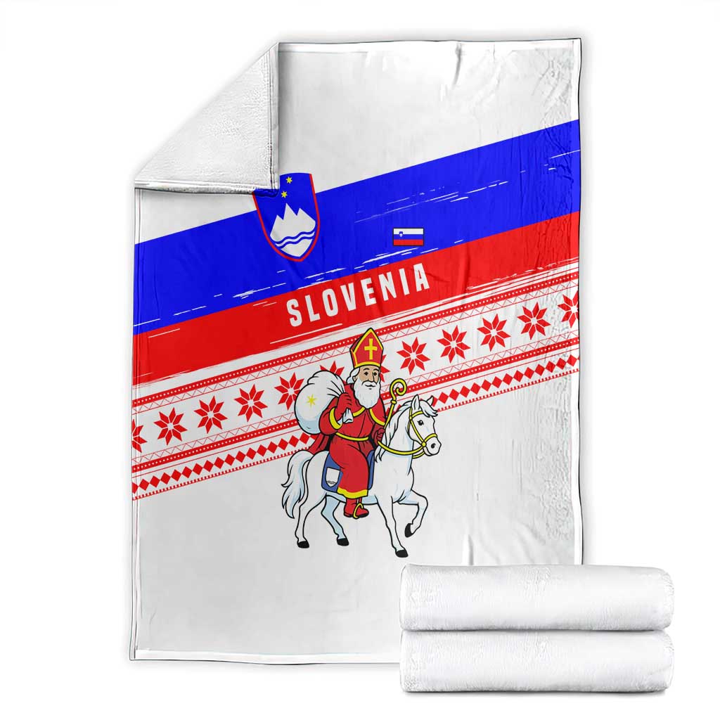Slovenia Christmas Blanket with Saint Nicholas White Horse Snowflake Pattern and National Flag Design - Wonder Print Shop