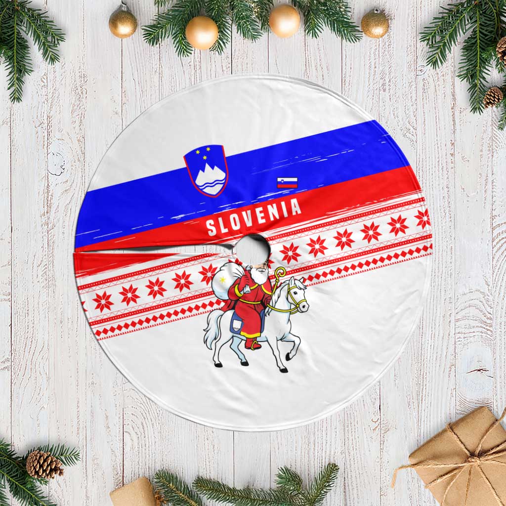 Slovenia Christmas Tree Skirt with Saint Nicholas White Horse Snowflake Pattern and National Flag Design - Wonder Print Shop