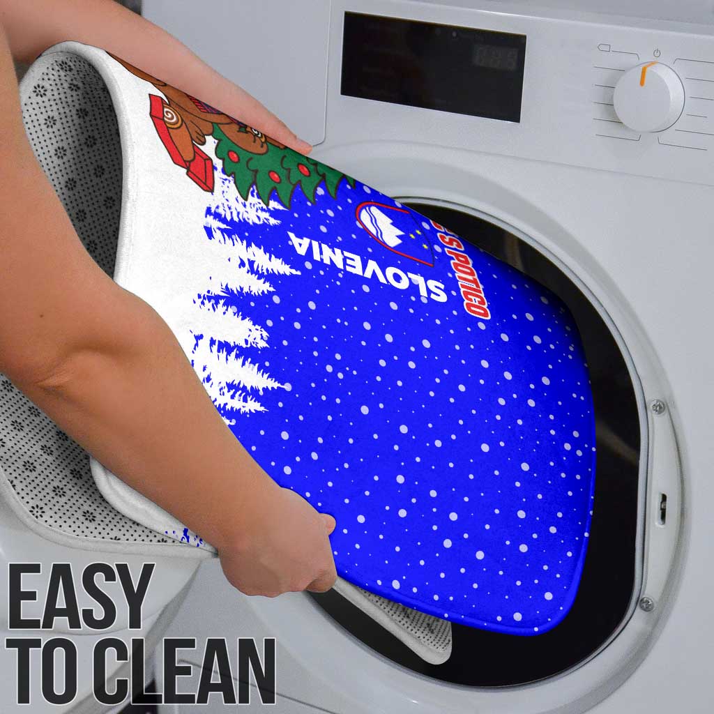 Slovenia Christmas Bathroom Set with Bear Potica Cake Snowy Tree and National Emblem Design - Wonder Print Shop