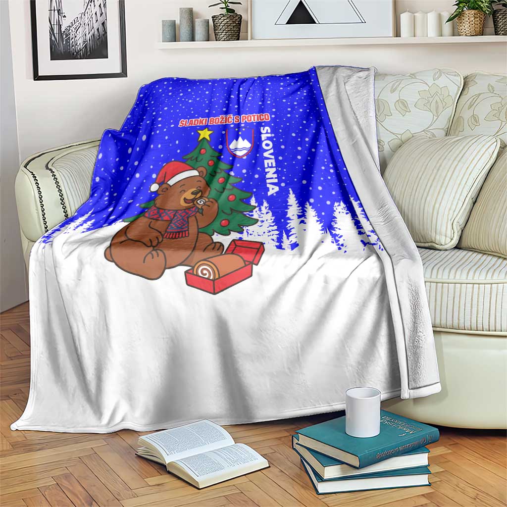 Slovenia Christmas Blanket with Bear Potica Cake Snowy Tree and National Emblem Design - Wonder Print Shop