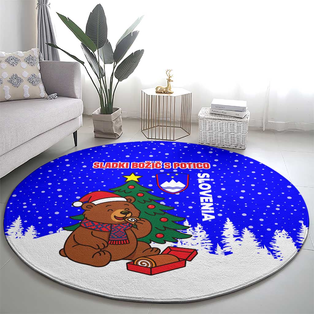 Slovenia Christmas Round Carpet with Bear Potica Cake Snowy Tree and National Emblem Design - Wonder Print Shop